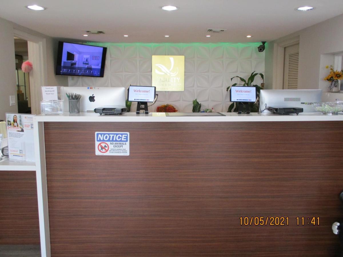 Four Corners Quality Inn & Suites Kissimmee By The Lake מראה חיצוני תמונה