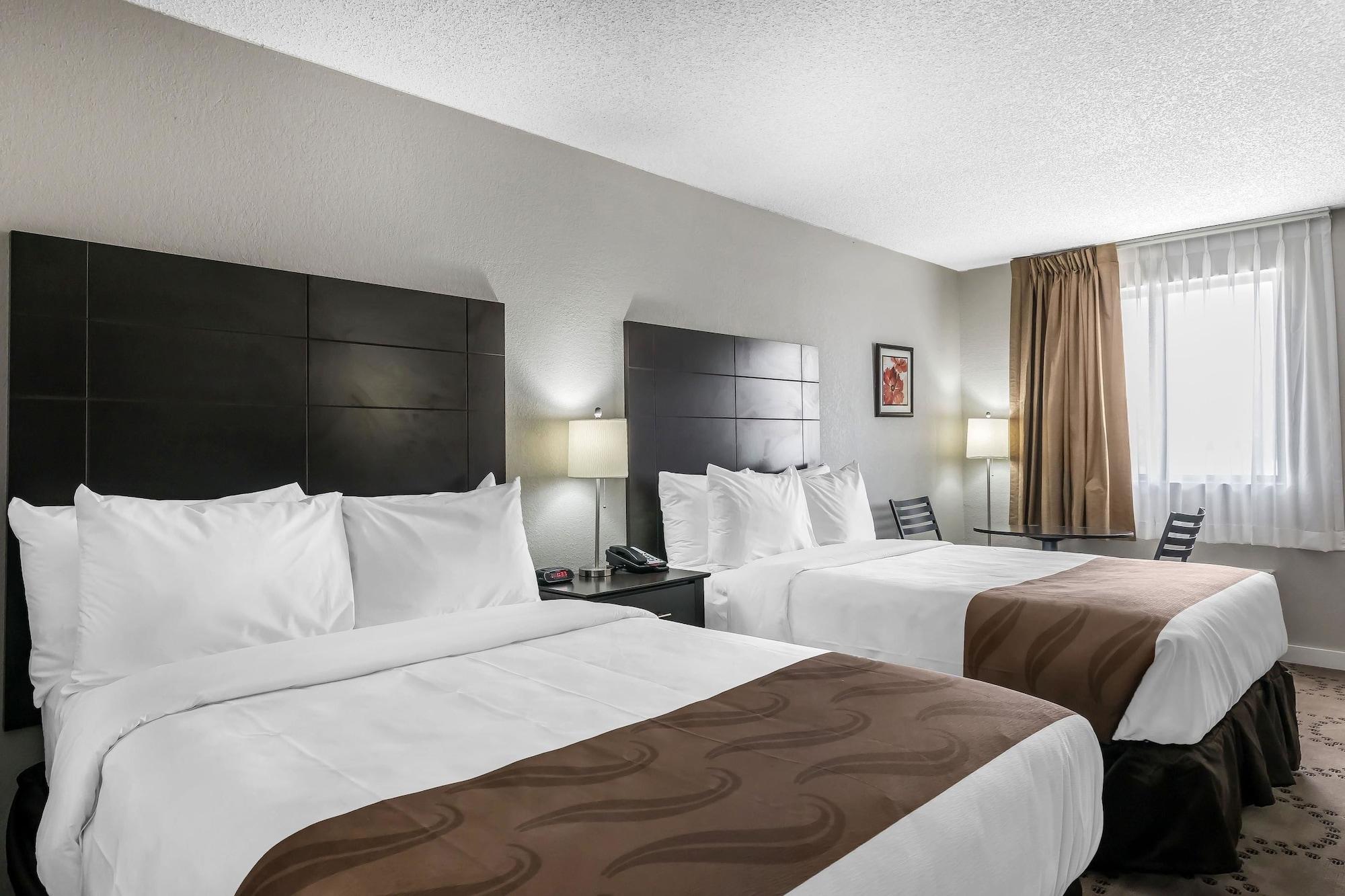 Four Corners Quality Inn & Suites Kissimmee By The Lake מראה חיצוני תמונה